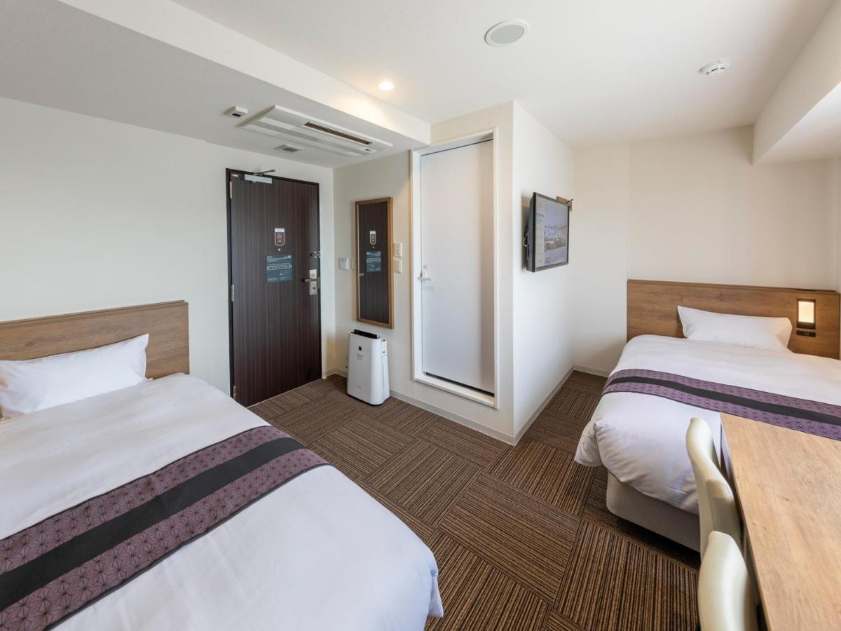 Tosei Hotel & Seminar Makuhari Narashino Exterior photo